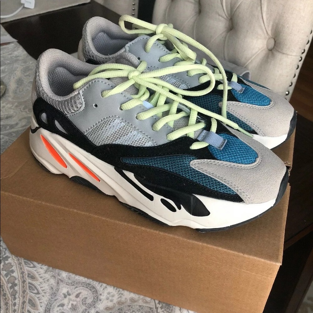 Wave Runner Chunky Fashion Sneaker